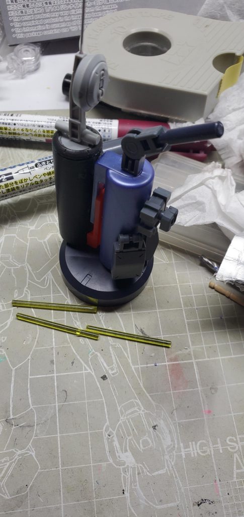 中身がなくなって捨てたガンダムマーカーのキャップが使えました