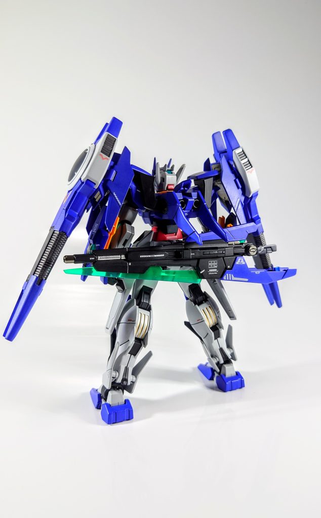 ブラスターは腰にマウントできるようにしました。