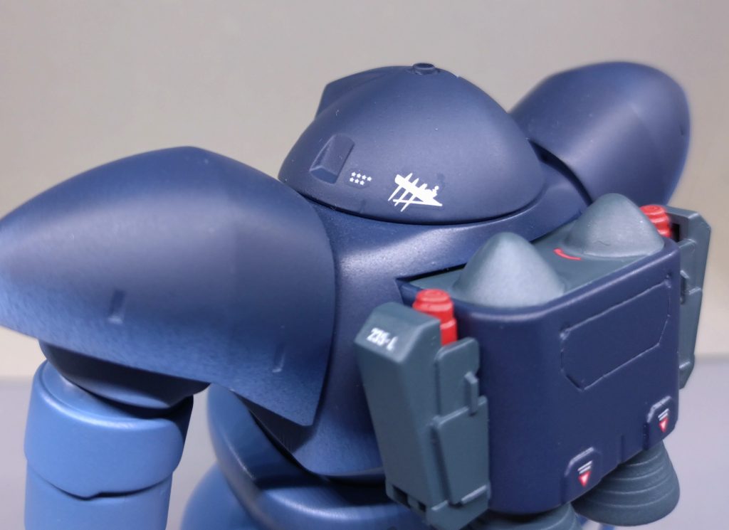 後頭部の撃墜マークはコダワリポイント。艦艇3隻と、その他ターゲットを7つ撃破しています。追加で撃墜マークを書けるよう、余白も用意してあります。