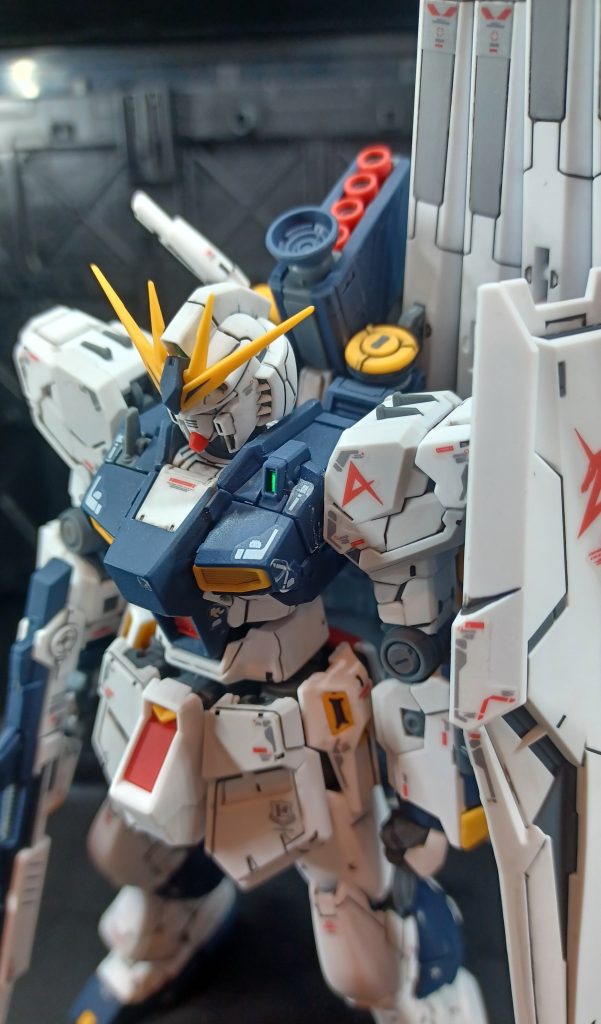 RG    νガンダム