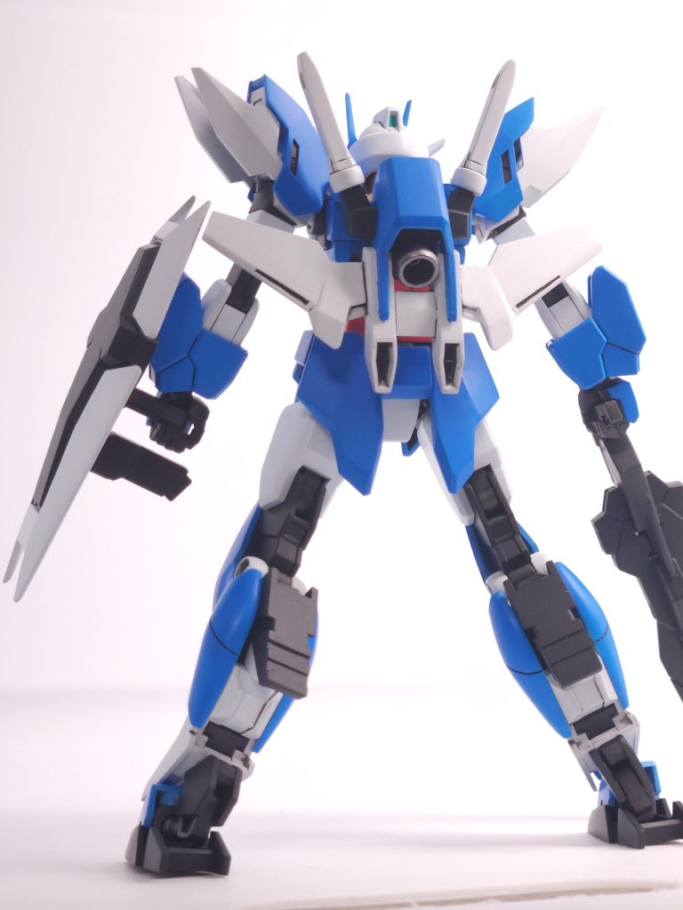 全身のモールドを埋め、各部をシャープ化しました