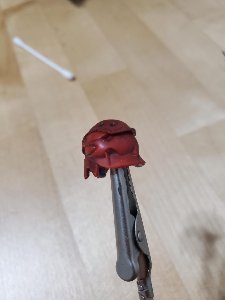 襟足のスカートみたいな所も短く削り飛ばしてみた。アンテナ無かったらこんくらいスッキリしてる方が好きかも。まぁこれはもう取り付けることはないけど、削るだけだから一応参考までにやってみた的な。