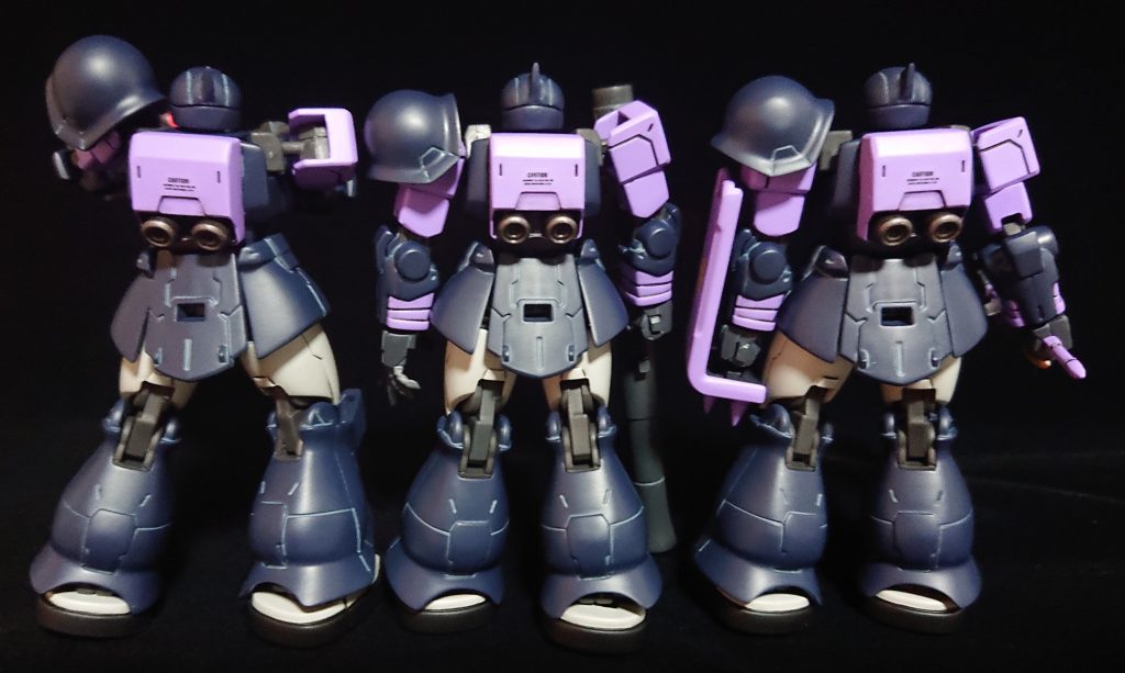 右肩上部は可動を妨げず、またフレームの後入れが可能なギリギリのラインを狙ってフタをしています。やっぱりザクというか量産型は数体あるといいですね。新作のストライクガンダムは、バンダイ側でルージュやフェイズシフトダウンカラーを発売予定なのでカラバリに塗り替える面白さを先に潰されたw感じ。高機動型でも作りたいけど、このサイズに使える既存パーツが見つからないのが難点で。もちろん自作する腕はありません。