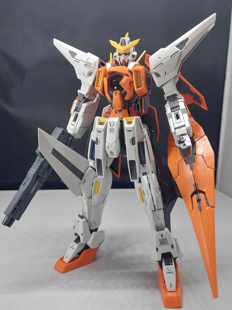 スミイレ、デカールのみそれでもかっこいい✨ダブルオーは初期の4機の方が好き(^ー^)