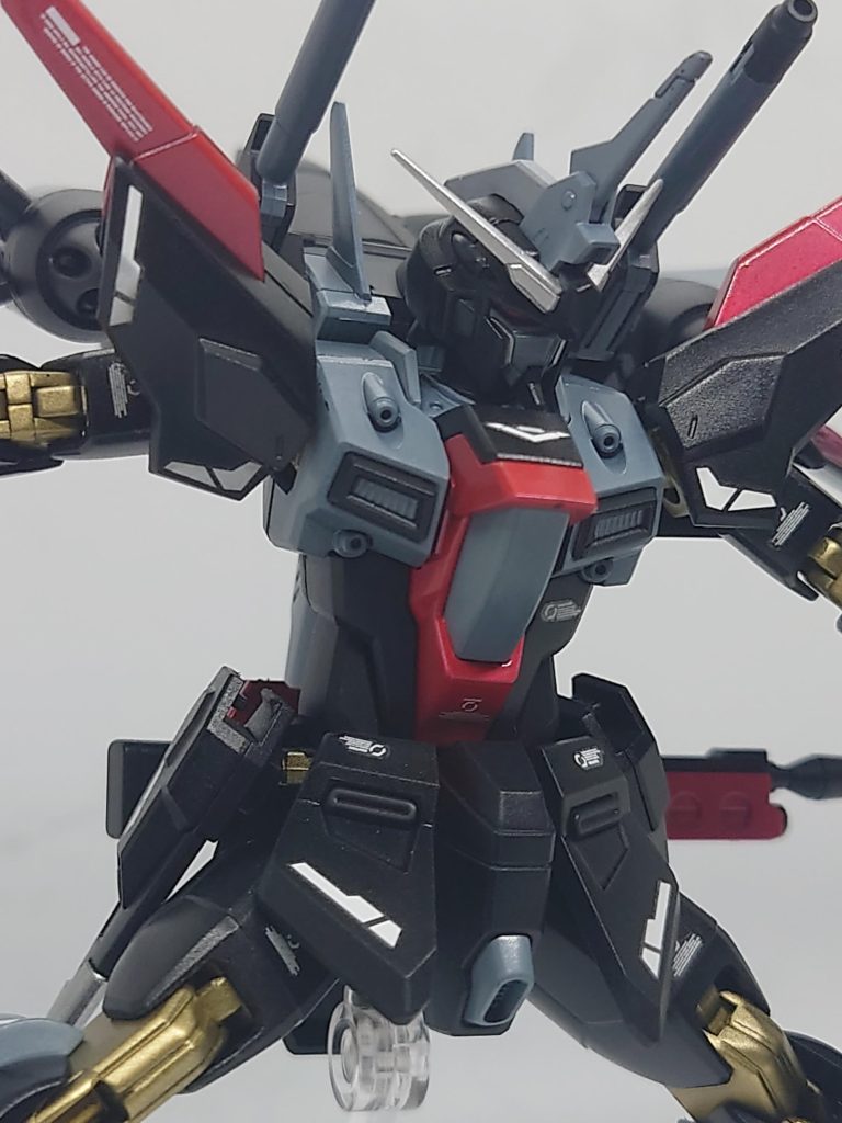 弐式もデカールはモデラーズデカールを使用。あまり貼り付けるとゴチャゴチャして主張が激しくなりすぎるので、各所1〜3枚のみにしてます。