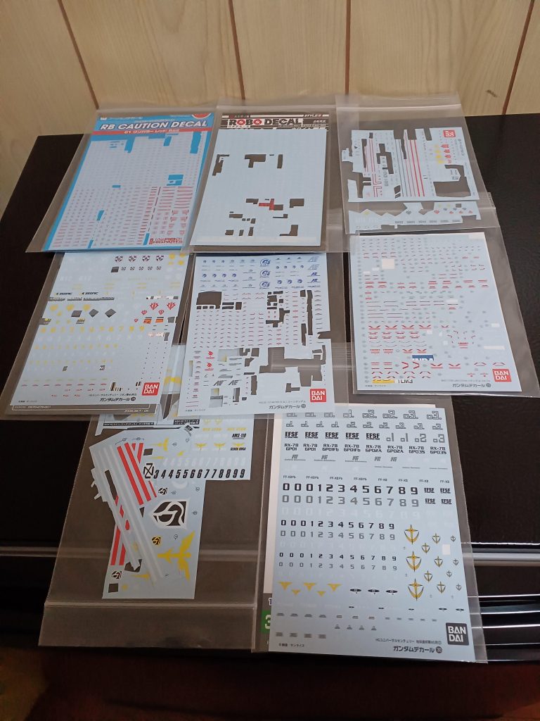 デカールです(gundam-kao6)