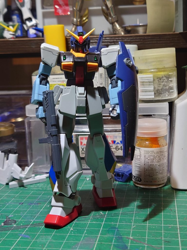 フォルム全体も細すぎず太すぎずでいい塩梅かと。