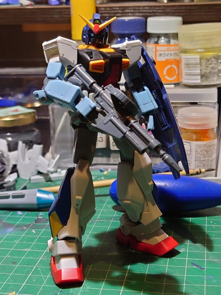 実戦時に敵機体の武器を奪取し使用出来るの良いなぁと思いザクマシンガンを装備(妄想）