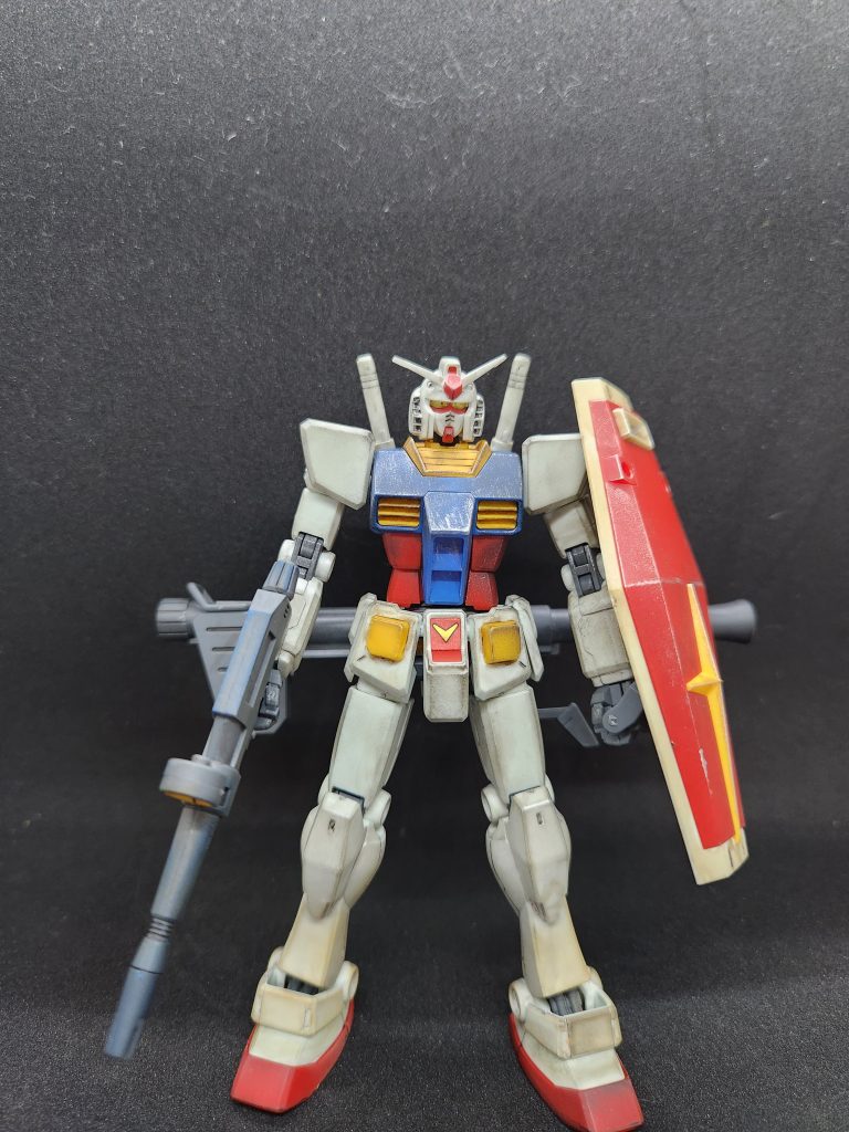 HGUC ガンダム(成型色仕上げ、汚し)