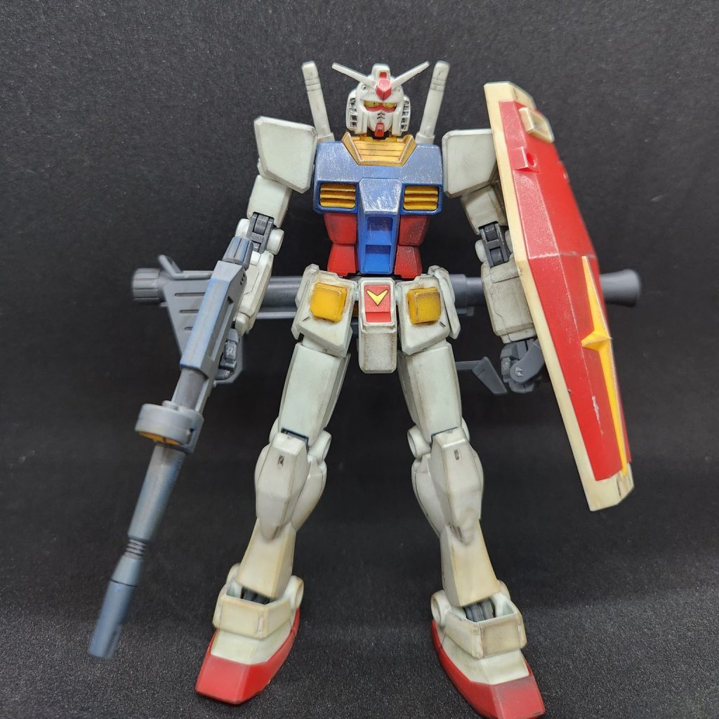 HGUC ガンダム(成型色仕上げ、汚し)｜まろんマロンさんのガンプラ作品