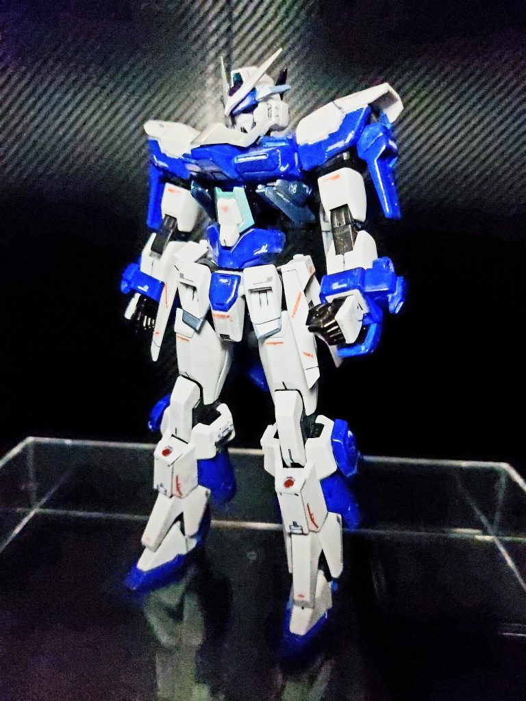 ちょっと加工・改造してデカール等貼ってみました。