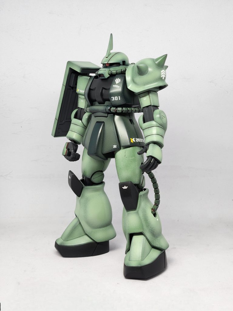 HGUC 1/144 MS-06S シャア専用ザクII(旧HG)　量産型カラー指揮官機仕様