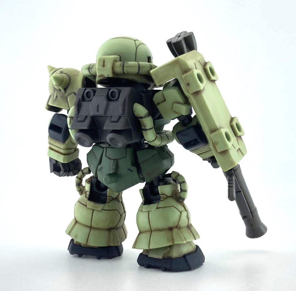 主にリアルタッチマーカーを使いメラニンスポンジで汚しっぽくしています