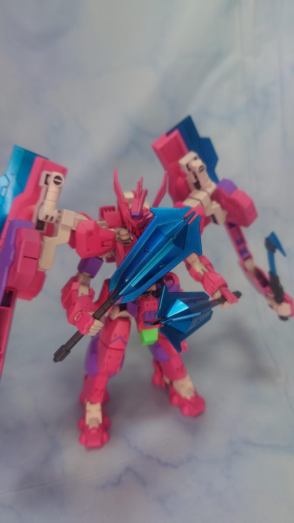 手持ち武器としてMSオプションセット5のツインメイスと