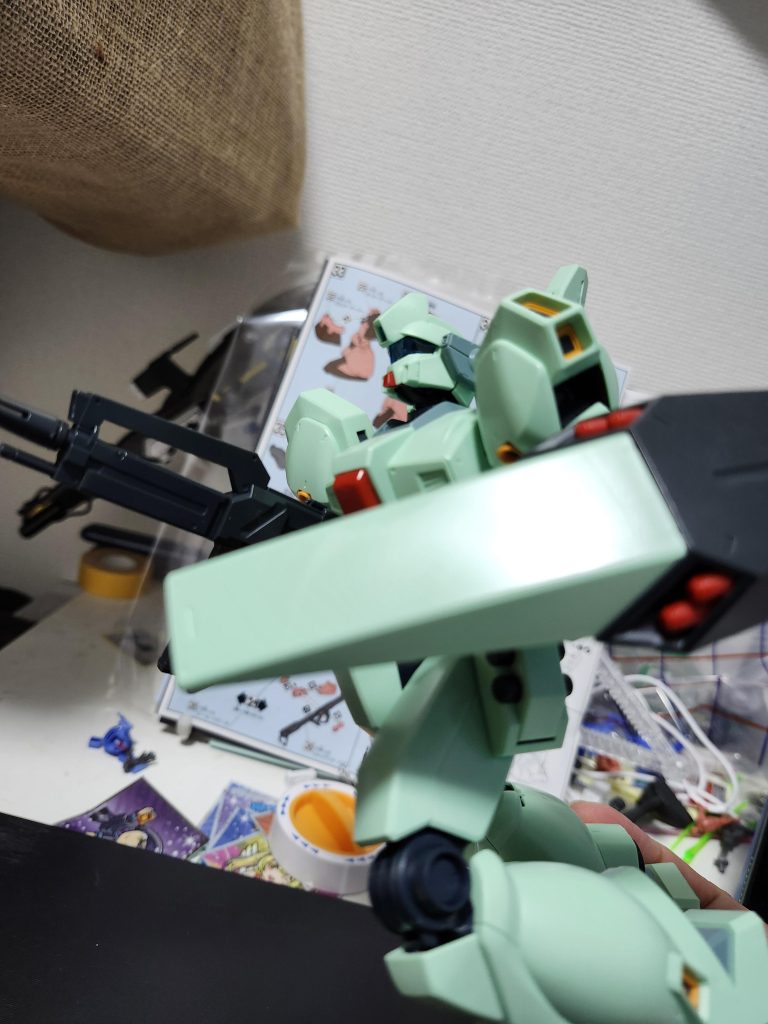 説明書に書かれていたストーリーがネオ・ジオンのルナツー襲撃についてだったのが切ないですね