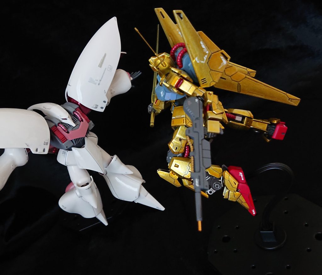 試し台になってくれたキュベレイ。ありがとー😊。ハマーン様に「俗物がー」ってお叱り受けそうだけれど。 とても楽しく作ることができました。いつの日か、もっと美しい筆塗りキャンディを再チャレンジしたいものです😁最後まで閲覧頂き、ありがとうございました。筆塗りキャンディ塗装の先人たちにも感謝です。