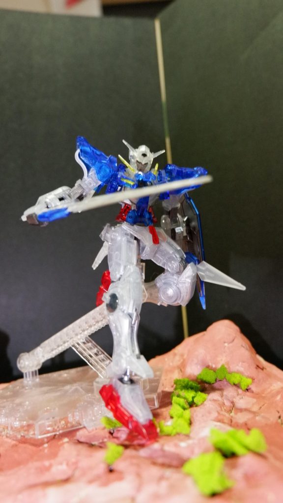 この２本の剣を鞘もなく腰にぶら下げたやつ出てこいってならんのかな？動いたら太もも切れるって。