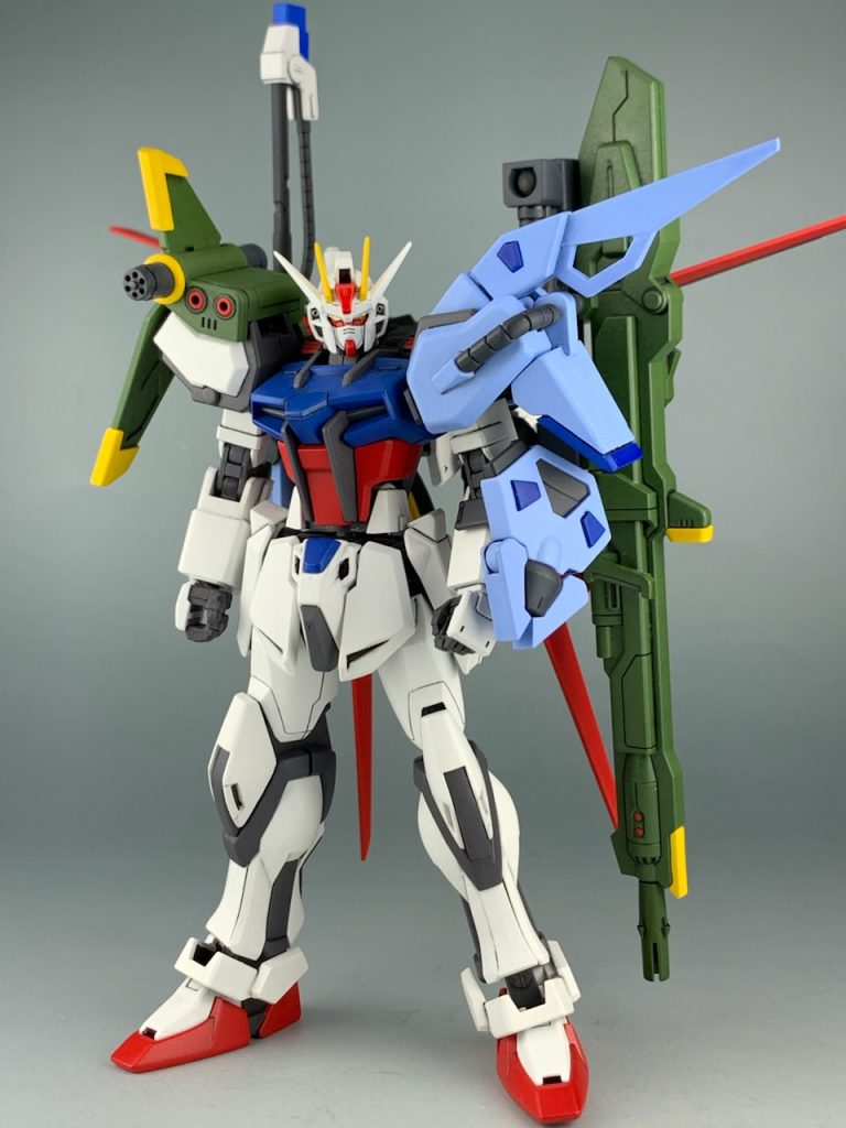 パーフェクトストライカーのエール部分はオプションセットのものを使用しています。翼は幅広のものが好みだったのでHGのパーフェクトストライクから流用しています。