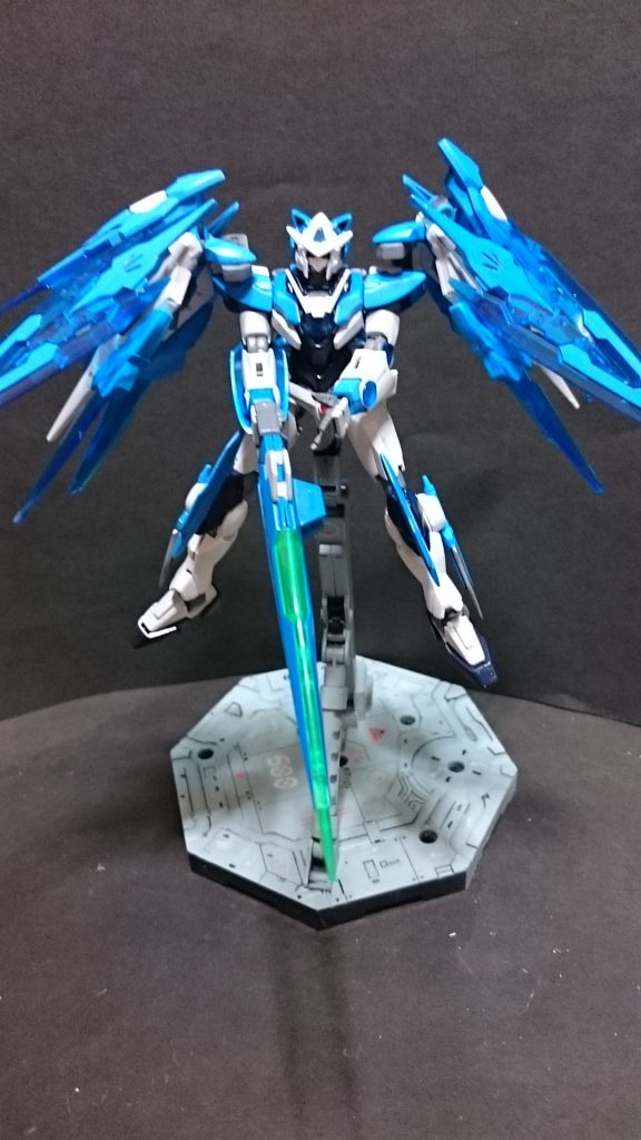 サラには出力が高すぎるために粒子の消費量もけた違いに上がってしまい、協力ではある物の安定性をかなり犠牲にした機体となってしまった。