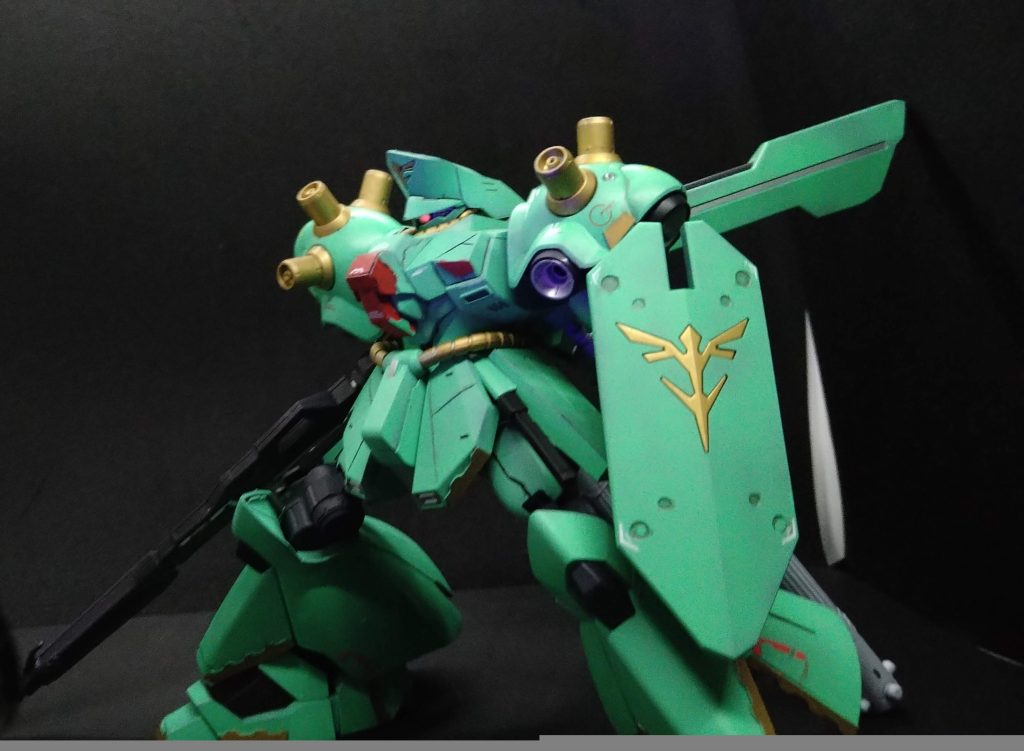 機体名の由来アルカは「方舟」のギリシャ語。「ノア」でなくなった者が駆ること、それが何を意味するか救いはないのは確かだ 