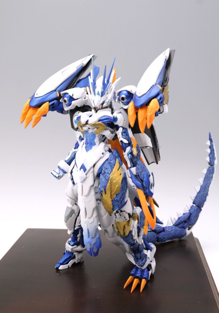 閲覧ありがとうございました。ちなみに展示会でも気づいている人がいましたがGBWCに投稿したトップ画像のこの写真の手、良くみ見ると右手の親指が内側にがきてるので、右手と左手間違って投稿しました。今年も締め切り当日だったので来年こそ一日前に完成してチェックして出したいですね。来年もまたアストレイだとおもいますがよろしくお願いします。