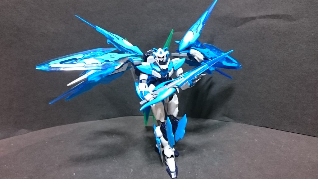 誤算はこの機体がたたき出す出力が桁違い過ぎたことだろう。それは天才的か操作技術を持つシアでさえ完全に操ることができず持て余すほどであった。