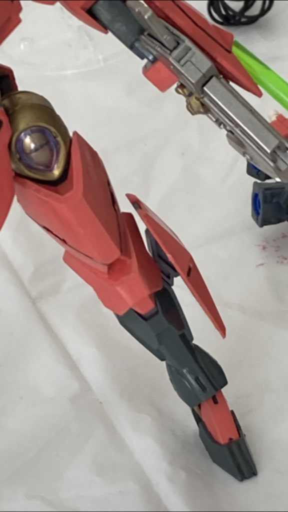 100円ショップのゴールドマーカーが結構綺麗でした部分塗装にはおすすめです