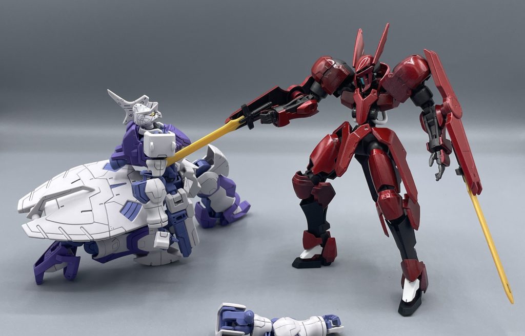 怒りの中で生きていた…私には。 それ以降、塗装そのものに嫌気がさしました。「パチ組でガシガシ遊んでこそガンプラでしょ!」と自分に無理矢理言い聞かせながら(笑) 画像のキマリス・トルーパーなんかは、その時期に組み上げたものですね(笑) その後、紆余曲折ありつつ筆モデラ―として塗装に再チャレンジするようになりました。自分なりの塗装方法や、塗料の調色などを模索し、現在に至ります。★筆塗りでキャンディ塗装に挑戦しました↓↓(≧▽≦)♪♪https://gumpla.jp/other/2055924https://gumpla.jp/other/2119737