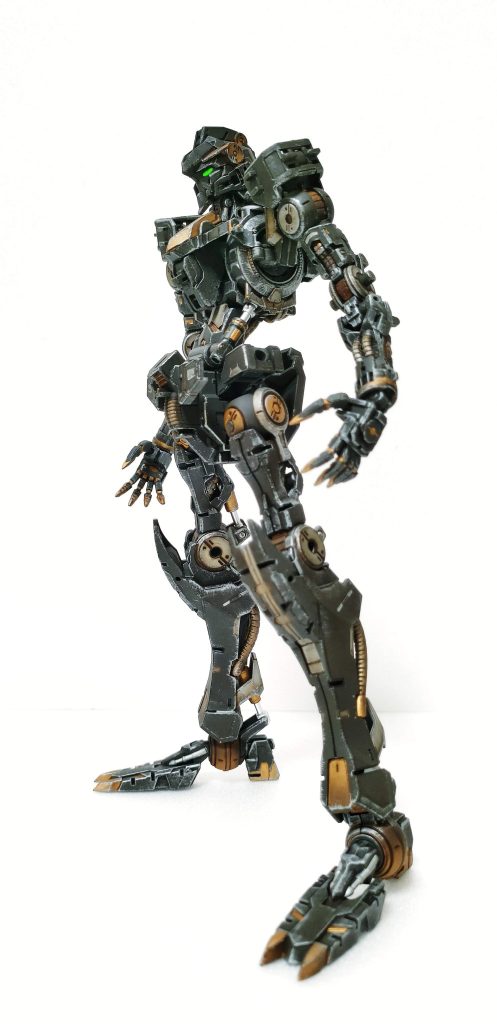オルフェンズと言えばガンダムフレーム塗ってから、ここでしばらく放置してしまいました。もっと塗れたはずですが気力が持ちませんでした。