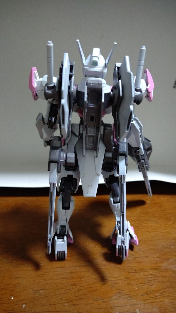 背面水星のキットは後ハメ等も考慮されててほんと良い出来でした。そしてこの中に電池とスイッチ仕込んでいます…