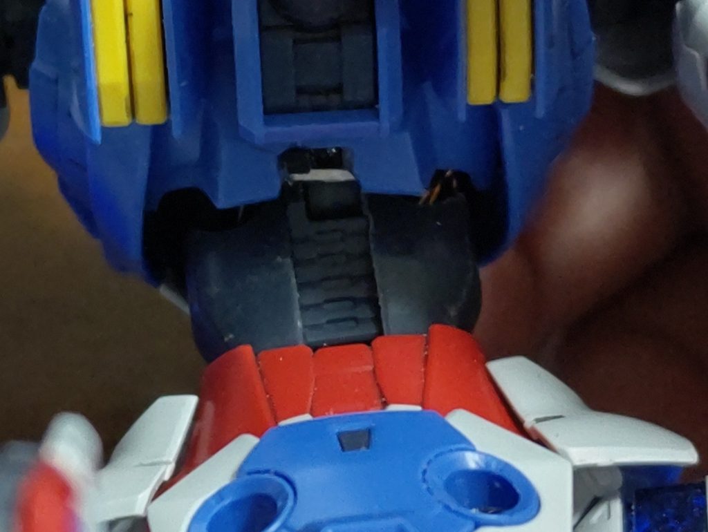 スイッチはこの辺で、案外目立たないです。