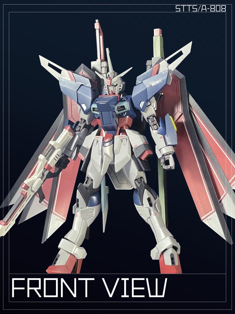 本機は搭乗者と機体の親和性向上を目的に改修が施された「STTS-808」の派生仕様である。中近距離性能に秀でた「ジャスティス」でありながら、D型(対艦・対要塞用)装備を搭載した特殊攻撃仕様の機体となっている。This MS is a derivative of the STTS-808.The Although the “Justice” excelled in medium- and close-range performance It was modified into a special attack MS equipped with D-type equipment to enhance the affinity between the MS and its pilot.