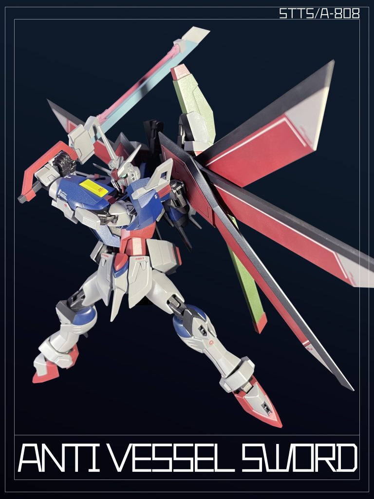 背部「Mk-1」に代わりウェポンラックが搭載された。本仕様では純粋にMS形態としての性能を重視しており、MA形態とそれに伴う可変機首をオミットする事で、改修時に追加された武装の重量増加を相殺している。The dorsal “Mk-1” was replaced by a Weapon rack. In this specification, the emphasis is purely on performance as an MS form, and the MA form and accompanying variable nose are omitted to offset the increased weight of the armament added at the time of the modification.