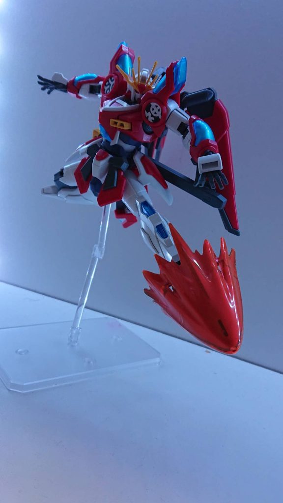 ビルドバーニングガンダム二式ではできなかった足部へのエネルギー転送の速度向上を行うことで足部付近に炎を纏ったようになる。そのおかけで蹴りの威力が何倍にもなっている。それを使ったオリジナル技、次元覇王流・聖槍蹴り炎や次元覇王流・猛火聖炎蹴りなどを使うことができるようになった。