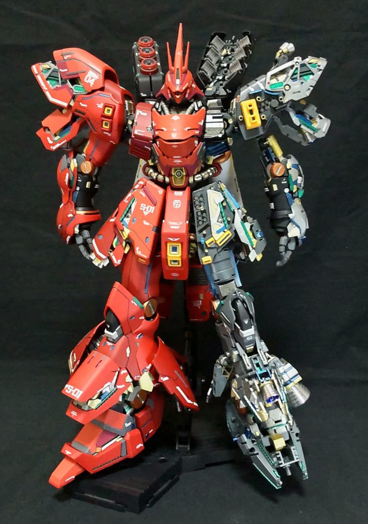 正面フル内部フレームのMG、初めて作成しましたが、なかなかのボリュームですね😓。大好きなMSのサザビーということでメタルパーツも導入しました。