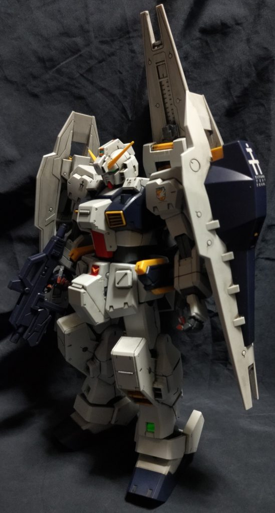 MG　RX-121-1 ガンダムTR-1ヘイズル改＋シールドブースターセット。