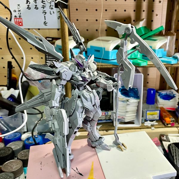 制作中のキャリバーン塗装前まで来ました一旦作りかけのνガンダムを終わらせてから塗装に入りたいと思います（2枚目）