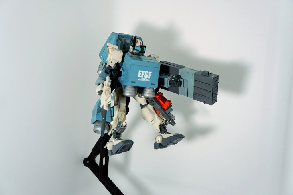 突入後、シールドを廃棄してミサイル発射。(ちなみにシールドはマグネット固定です)