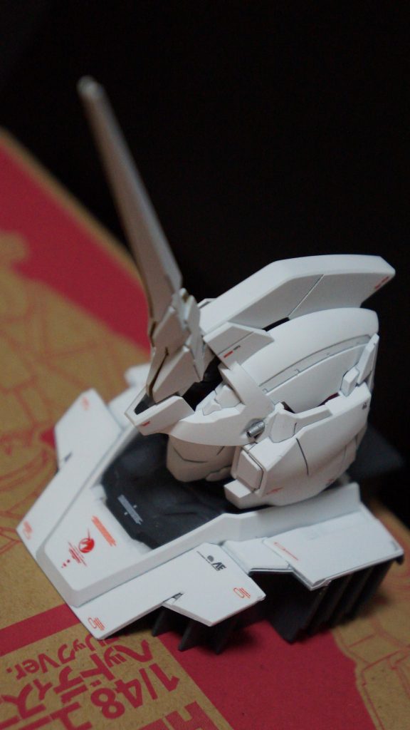 ユニコーンモードです。下に敷いているのが、付録の箱ですね。