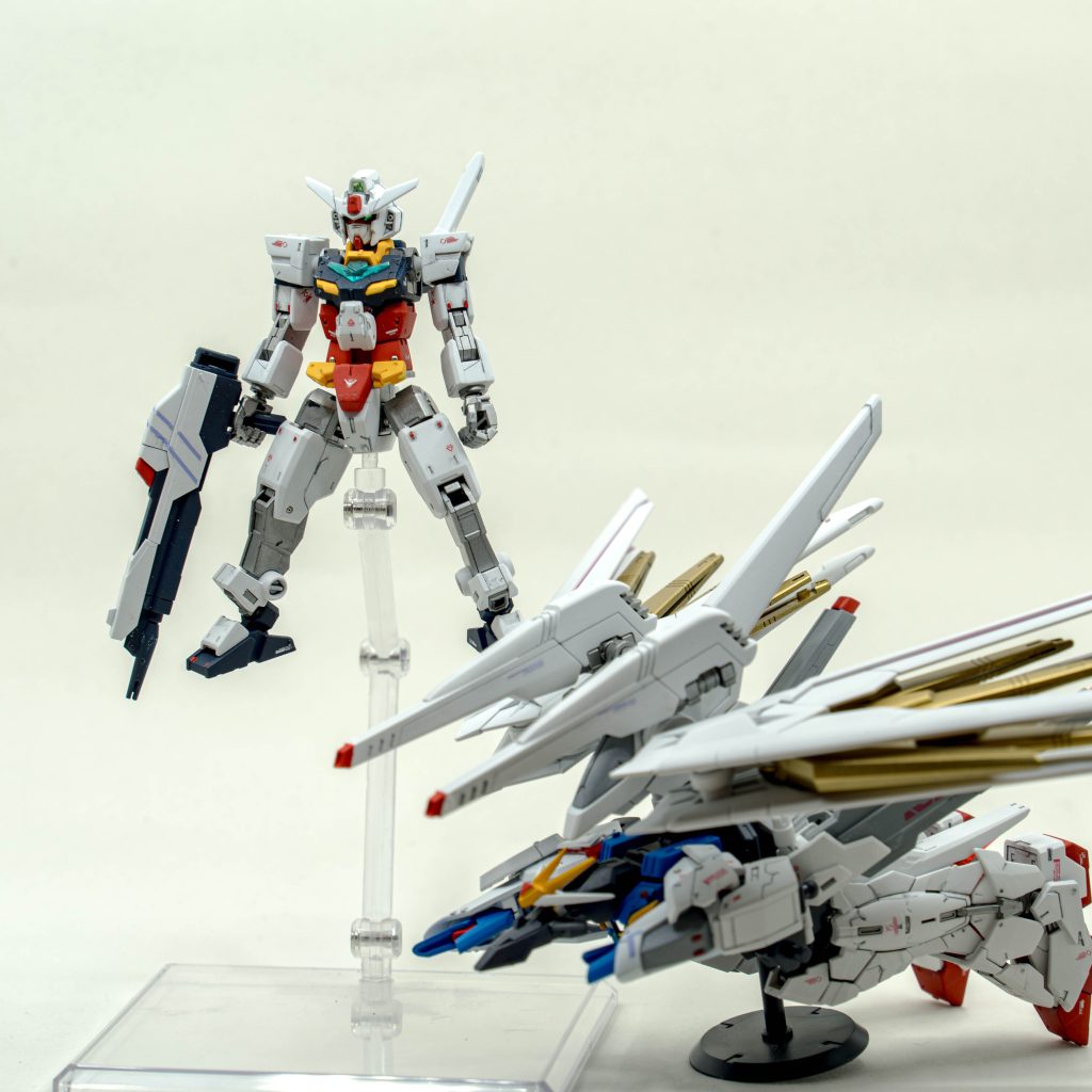 コアガンダム1.5βとアトラクターブースター