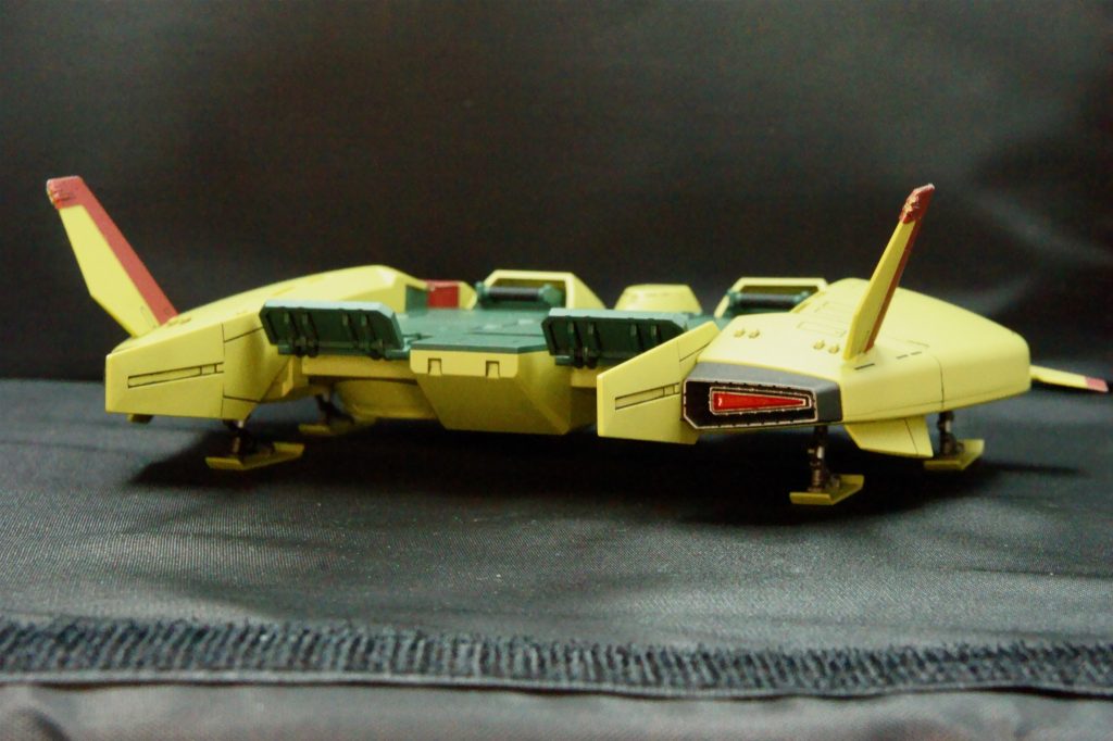 最後尾の足載せ？部分は伸縮できます。