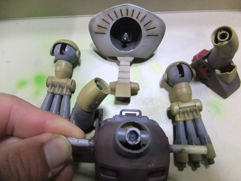 発掘時のリアタイ改修版でも各部ボールジョイント&ポリキャップに変更してあります。