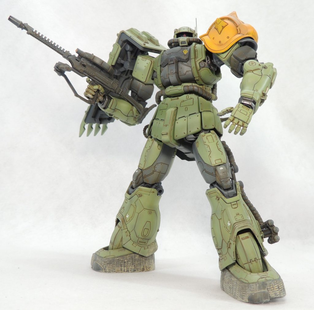 陸戦兵器ということで、AFVモデルの塗装法やウェザリング技法を取り入れてみました。