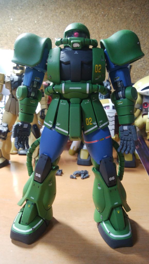 正面です。初めてでもここまで綺麗に塗れるので、エアブラシ駄目な家とか、臭いで塗装できない方にはおすすめです。