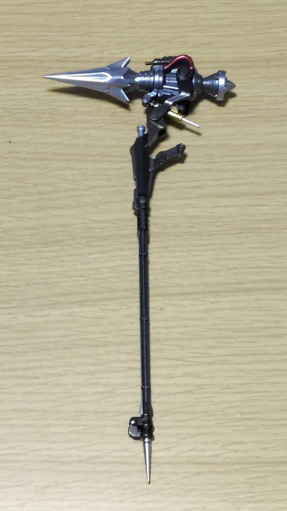 ハンマーは合わせ目を消し、ガンメタ、ダークステンレスシルバー等、メタリックで塗装しました