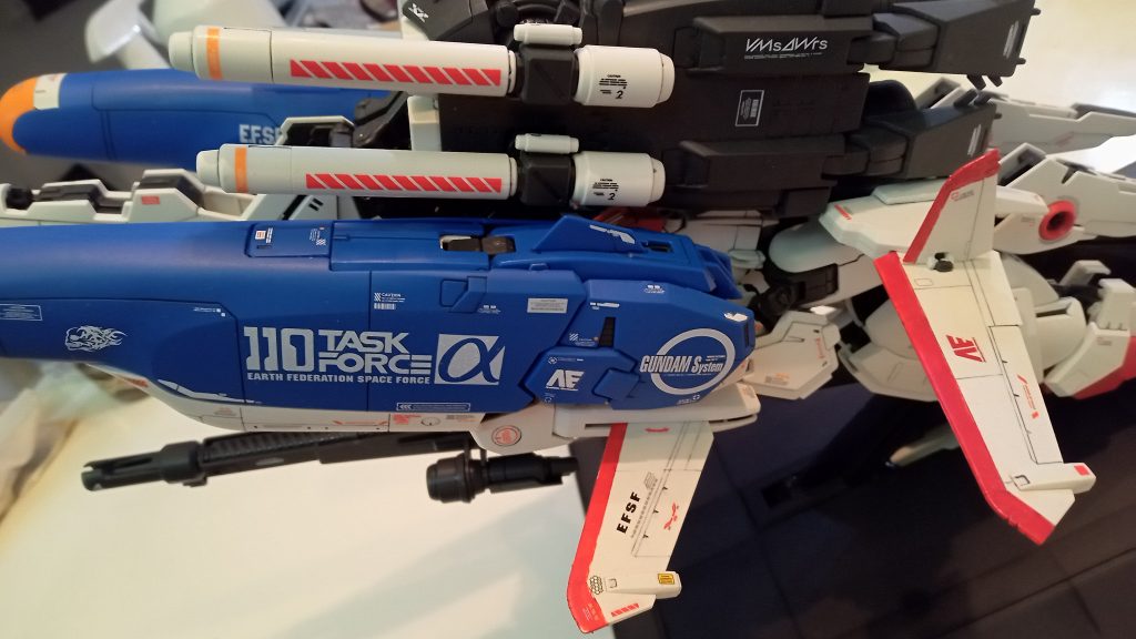 せっかくだから4枚翼に。