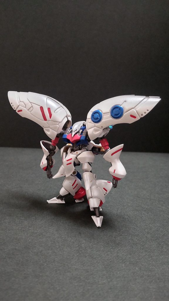 アーティファクトって素材は素晴らしいのですが、なんか詰まった感ありません？各所に関節追加することによってスタイルも良くなったと思います。 