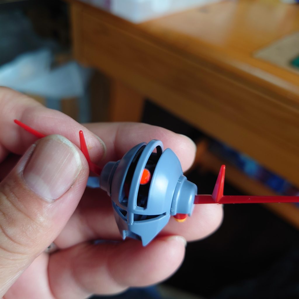 モノアイは可動式に改造!