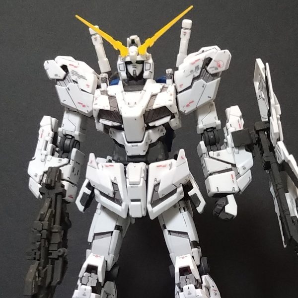 ユニコーンガンダム　無発光状態