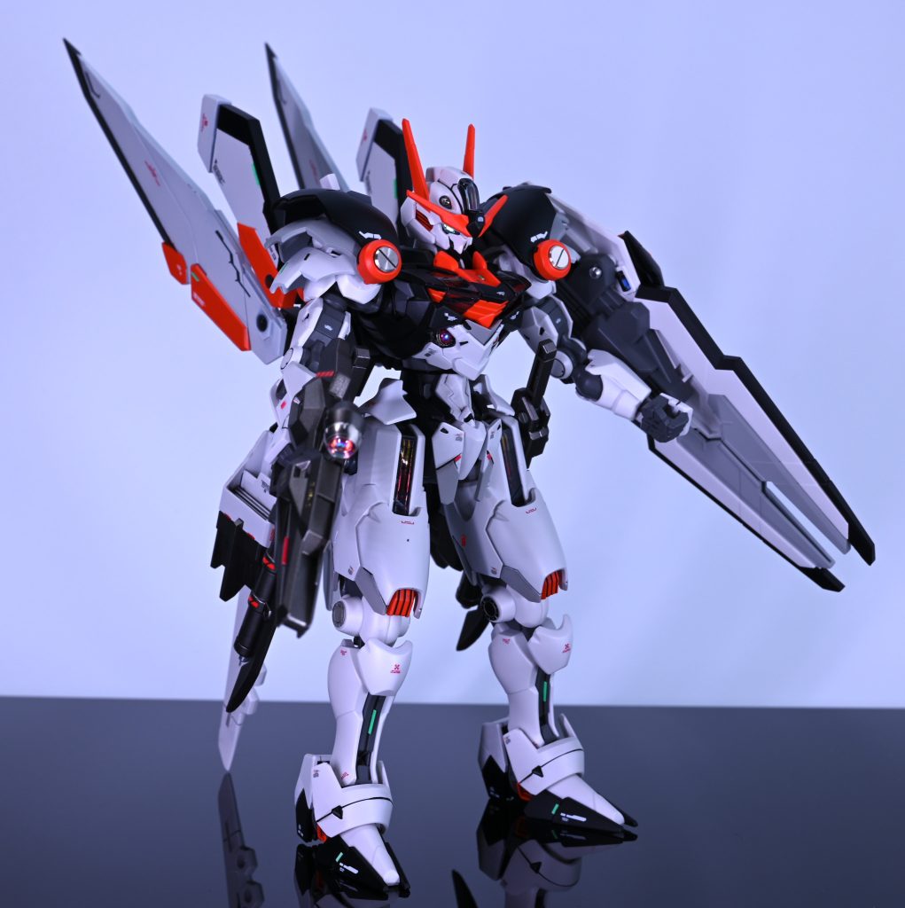 本体は足の肉抜きを埋めた以外はメタルパーツやレドームを付けた位でほぼ無改造です